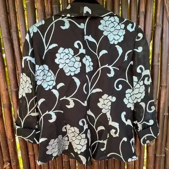• SALE • Floral Jacket Vintage Alex Evenings Black and Light Blue Size 4 P - Picture 5 of 5